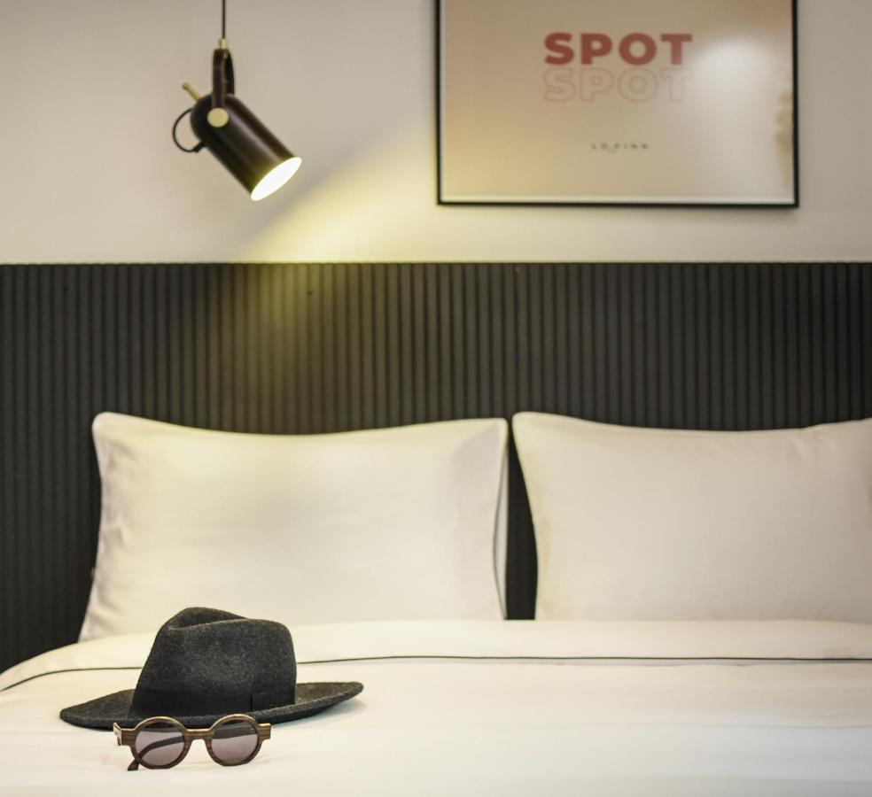 Pixel Dizengoff Square - Smart Hotel By Loginn Tel Aviv Room photo